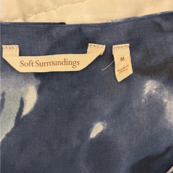 Soft Surroundings Medium Watercolor Blue White Tulip hem tank top shirt tunic - Picture 4 of 15